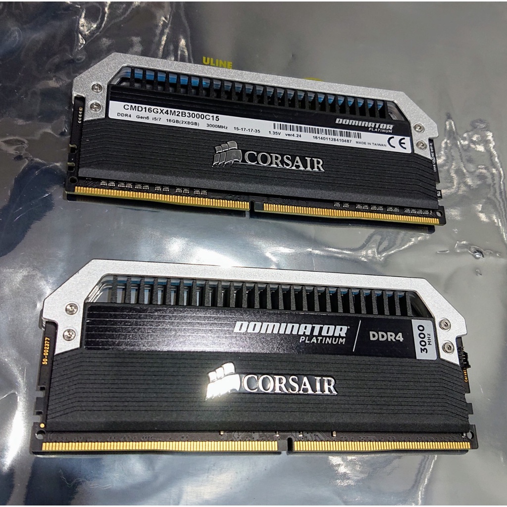 Cặp Ram Cosair Dominator Platinum có RGB và không có RGB, kit 32GB và 16GB