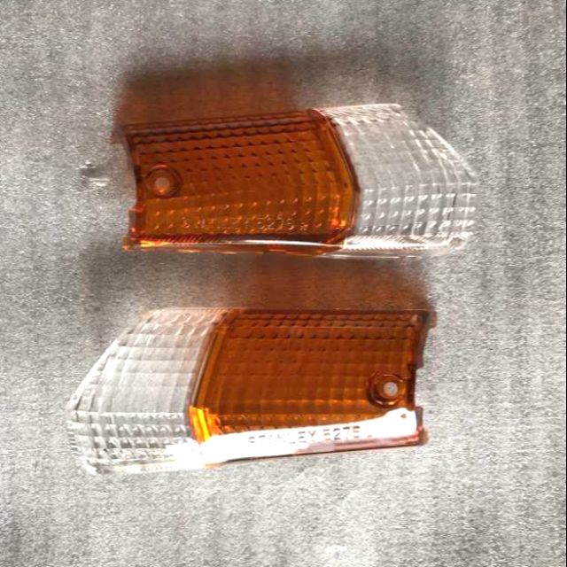 Nắp xi nhan Dream thái cao cấp (ốp xe trong Vàng một đôi thay cho xe Thái Trung quốc