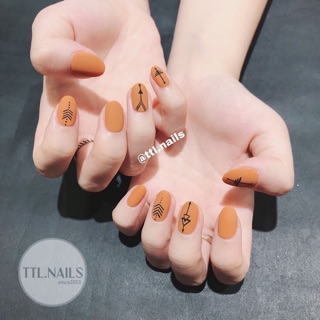 Móng úp tay-chân làm sẵn