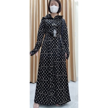 VÁY CHOÀNG CHỐNG NẮNG  DÁNG XÒE XẾP LY . KHÔNG XẺ SAU. VẢI UMI CAO CẤP LOẠI 1.TẶNG KÈM 1 KHẨU TRANG CÙNG MÀU ÁO
