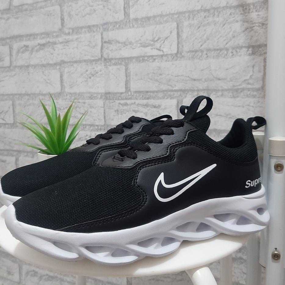 Kim Tự Tháp⛄ Giày Thể Thao Nike121 SUPREME 5.5 Star / 5.5 Thời Trang Dành Cho Nam Và Nữ Bán Buôn < 5,5