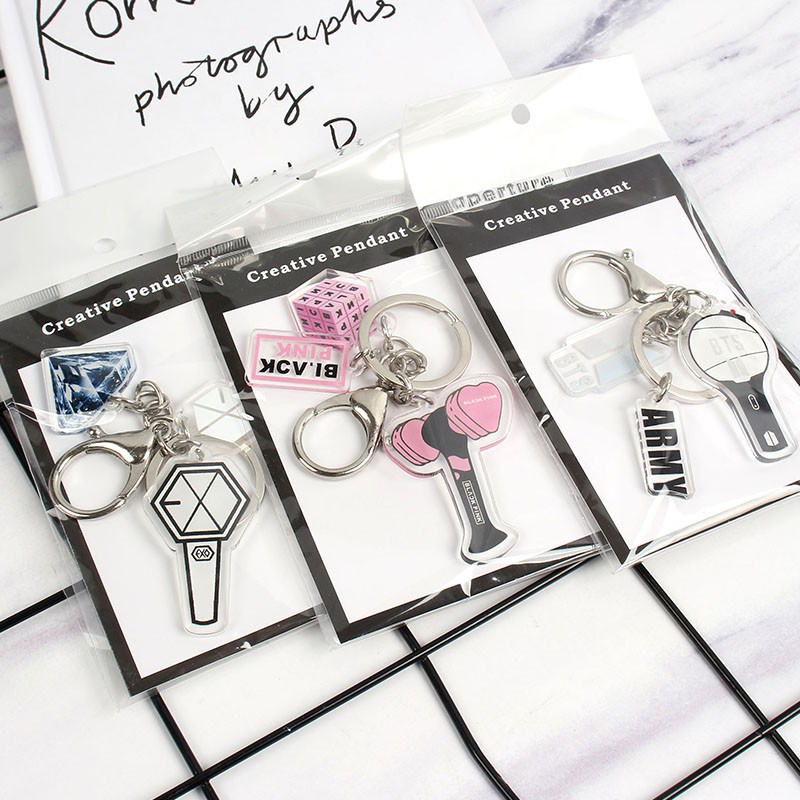 Móc gắn chìa khóa bằng acrylic hình logo nhóm nhạc Kpop BTS BlackPink EXO Twice