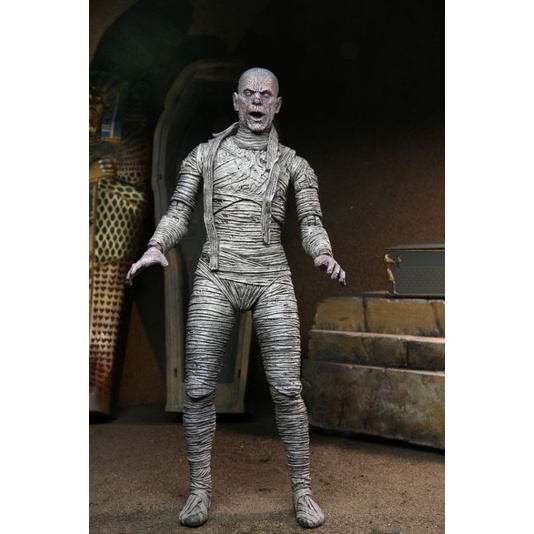 Mô hình The Mummy  NECA Ultimate có sẵn