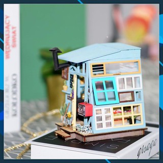 Mô hình Nhà búp bê có đèn Wooden hut Robotime
