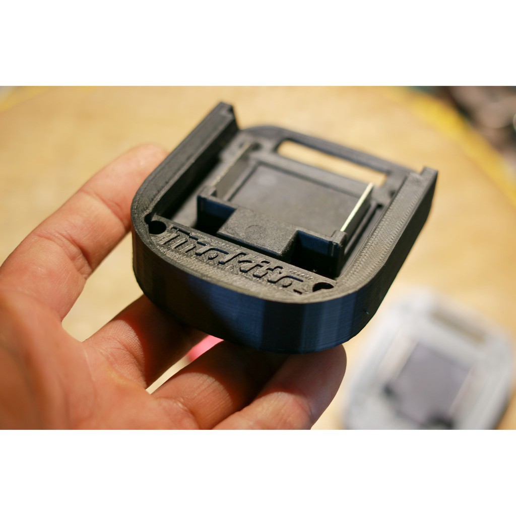 Đế Pin Makita 14.4 - 18v Có Tiếp Điểm