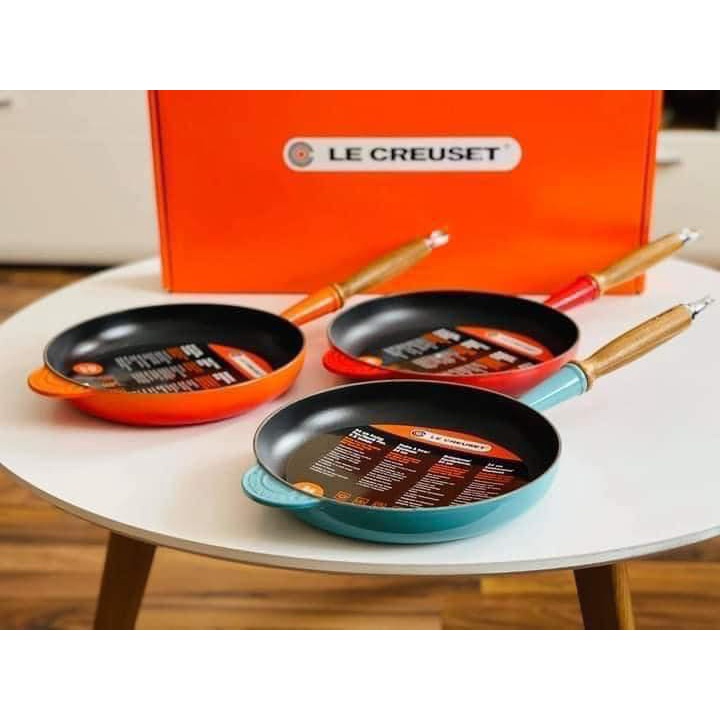 Chảo Gang Le Creuset Cán Gỗ (Made in France)