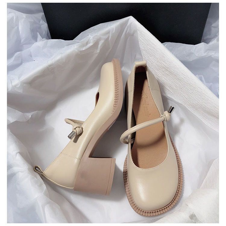 Giày Cao Gót Mũi Tròn Chất Liệu Da Mềm Phong Cách Retro