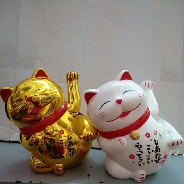 MÈO CHIÊU TÀI MAY MẮN