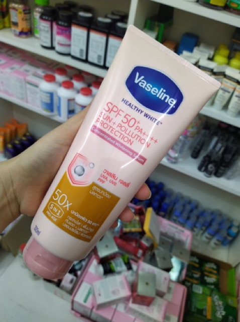 Vaseline 50x dưỡng trắng chống nắng