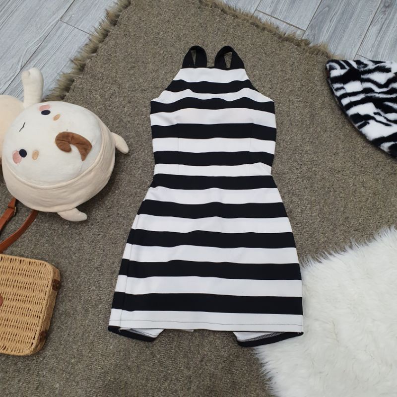 Pass Jumpsuit có mút ngực QCCC kẻ sọc trắng đen dày đẹp ko nhăn