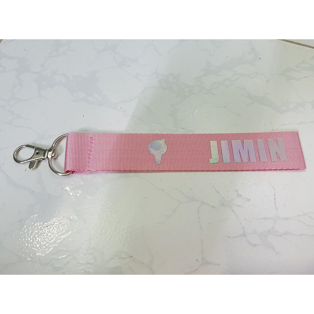 Nametag BTS hồng [Đơn 50k tặng kẹp tóc Hàn Quốc cực xinh]