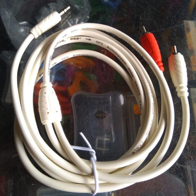 Dây 3.5mm ra 2 đầu AV choseal 1m8