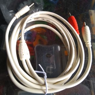 Dây 3.5mm ra 2 đầu AV choseal 1m8