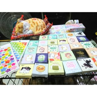 Hộp hình dán sticker mẫu hình gấu, mèo, shiba, Alice, bánh ngọt, lời chúc, lá màu nước, mẫu Japan...