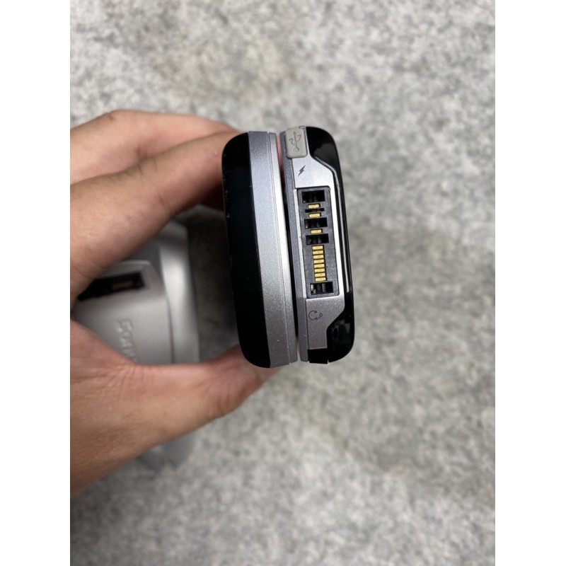 Điện thoại sony ericsson v800 - z800 - 802se Vodafone chính hãng