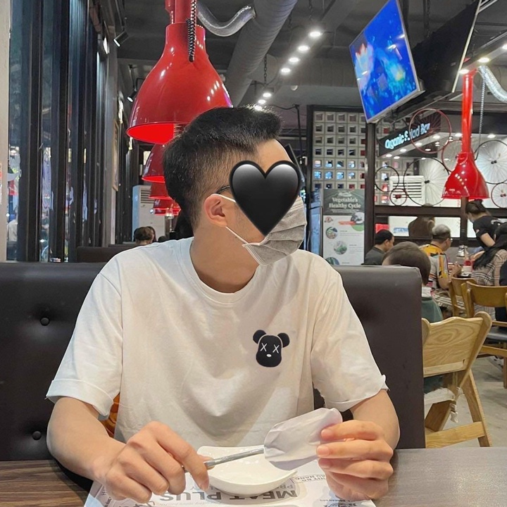 Áo Thun Đôi Màu Trắng In Logo Hình Con Gấu DLX Chất Thun 35% Cotton