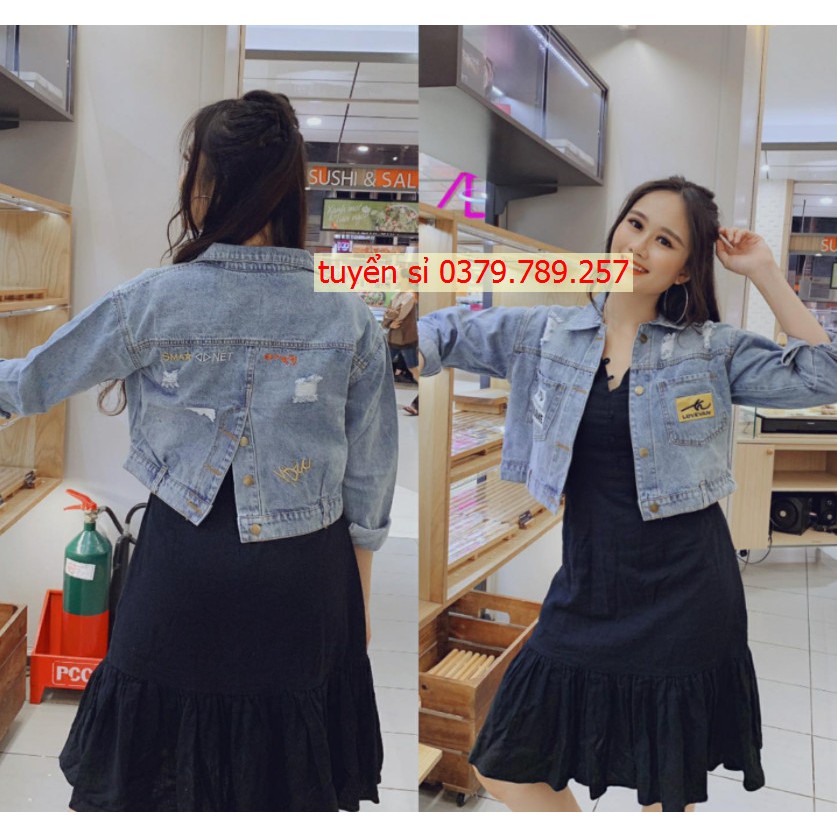 Áo khoác jean nữ Flower power xanh chéo huy hiệu jeans Number cao cấp form 48-59kg Chiwawa shop giá sỉ C55