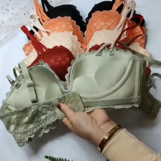 Áo lót quả ngang Hoàng Oanh Underwear, áo ngực bra nữ không gọng mút vừa pha ren M12