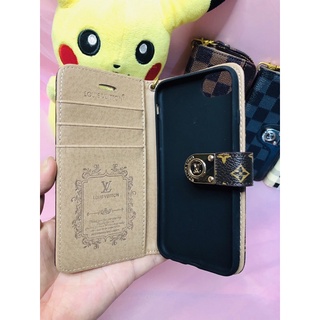 Bao da 2 mặt LV dành cho Iphone 6/7/8/SE có dây đeo