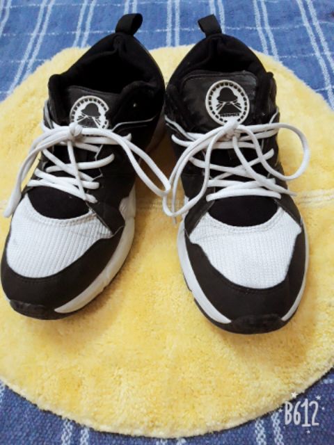 Giày thể thao nam 2hand!