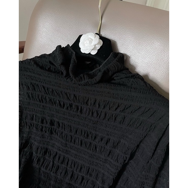 Áo nhún sọc ngang xuyên thấu