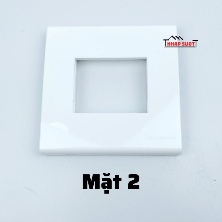 Mặt Vuông PANASONIC Trắng Tuyết Dùng Cho 1,2,3 Thiết Bị Full-Color Wide Series