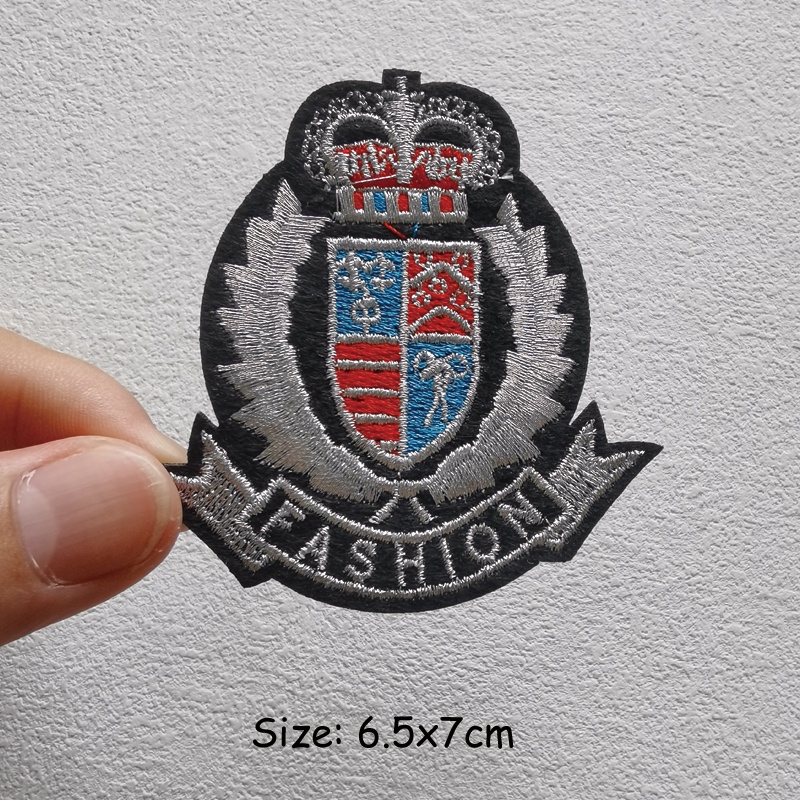 Miếng Dán Ủi Quần Áo Hình Logo Thời Trang