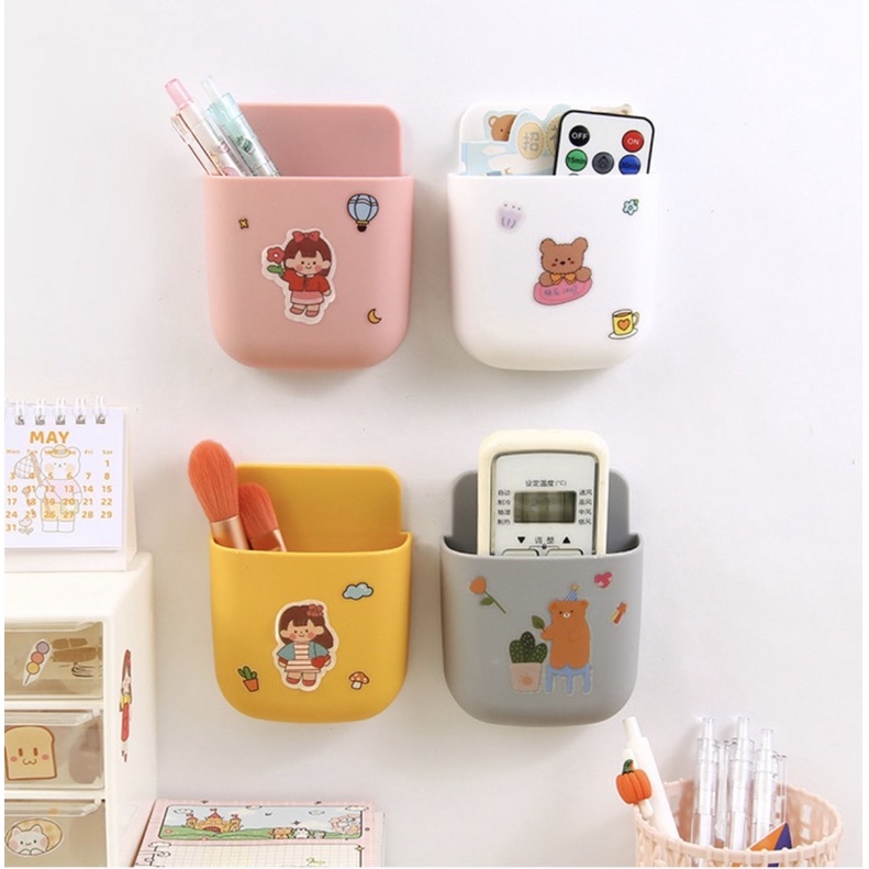 Giá Đựng Điện Thoại Điều Khiển Từ Xa Dính Tường Bàn Học Tiện Lợi