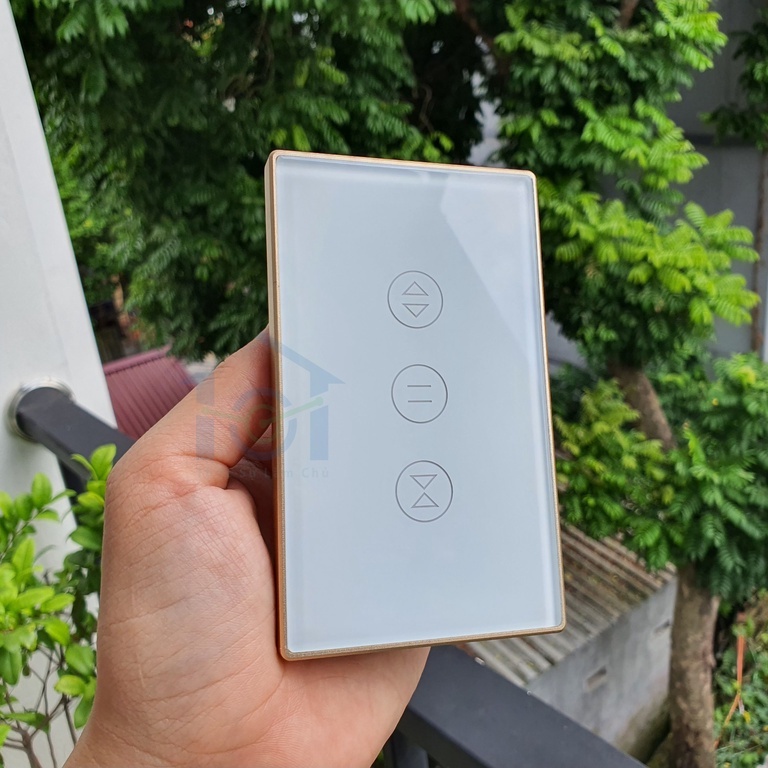 Công tắc cửa cuốn Tuya viền kim loại mặt kính 2.5d, điều khiển cửa cuốn từ xa qua App, kết nối Wifi / Zigbee