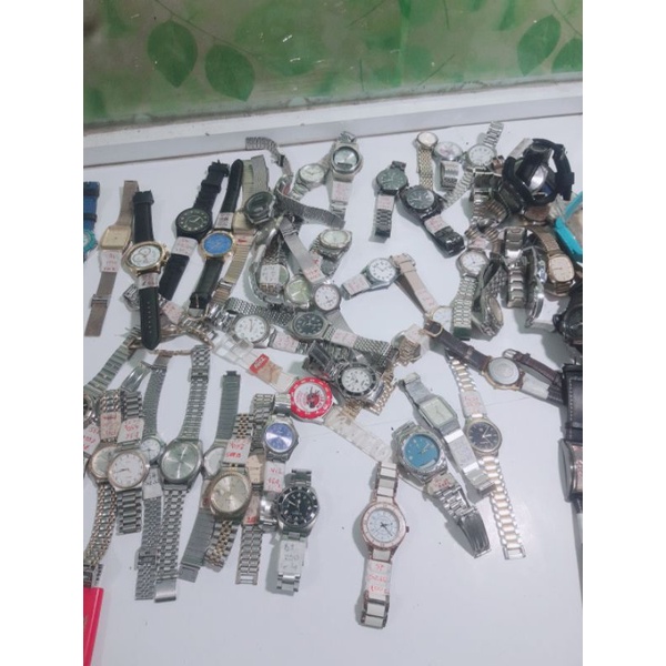 đồng hồ nam nữ. giá 100k các loại  nhật, trung, ý, indo,sigapore,thụy,