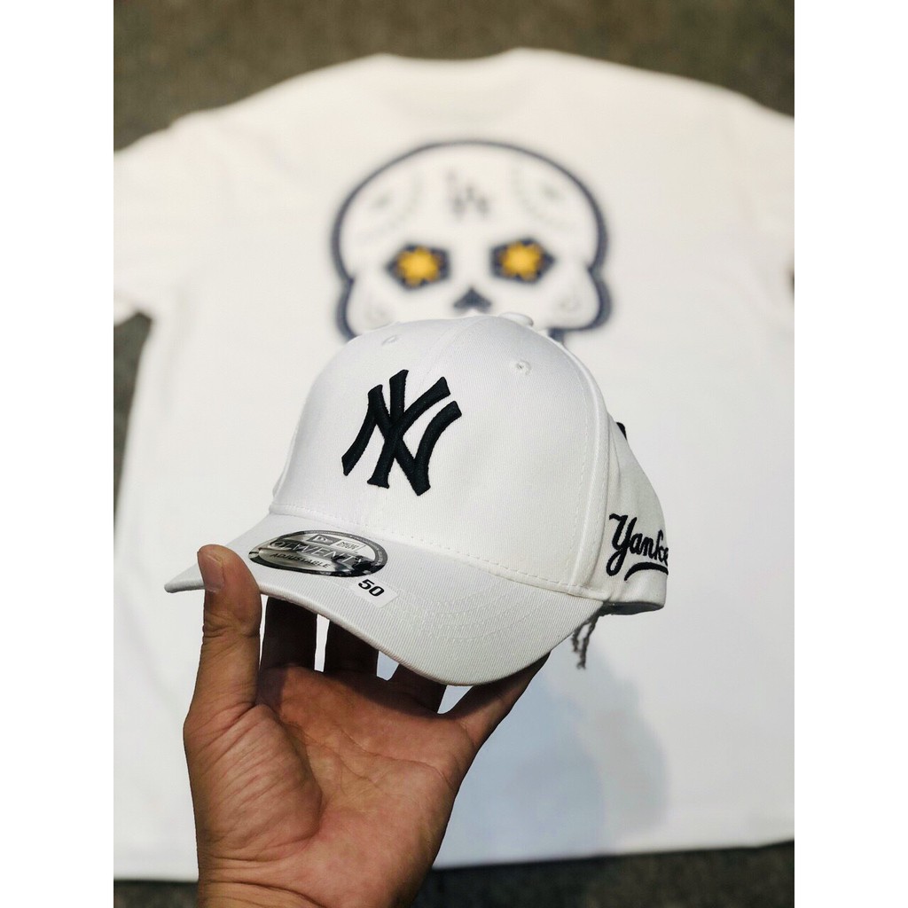 Nón kết NY trắng đen