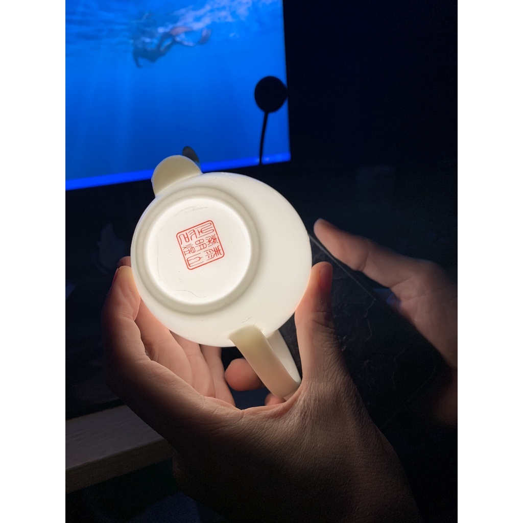 Ấm trà sứ Bạch Định - Mỹ Nhân Kiên