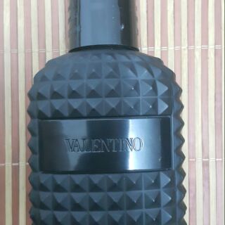 Nước hoa valentino ..
