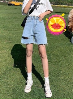 Quần short jean mềm ( kèm ảnh chụp dưới nền)