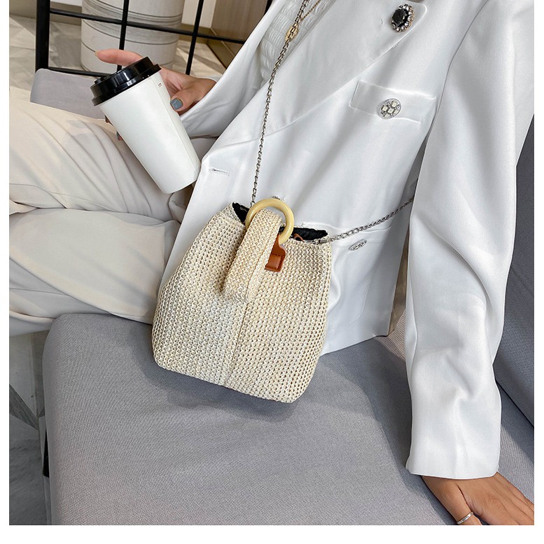 Túi Cói Xô Đi Biển Phối Quai Đeo Cổ Tay Korea Hot