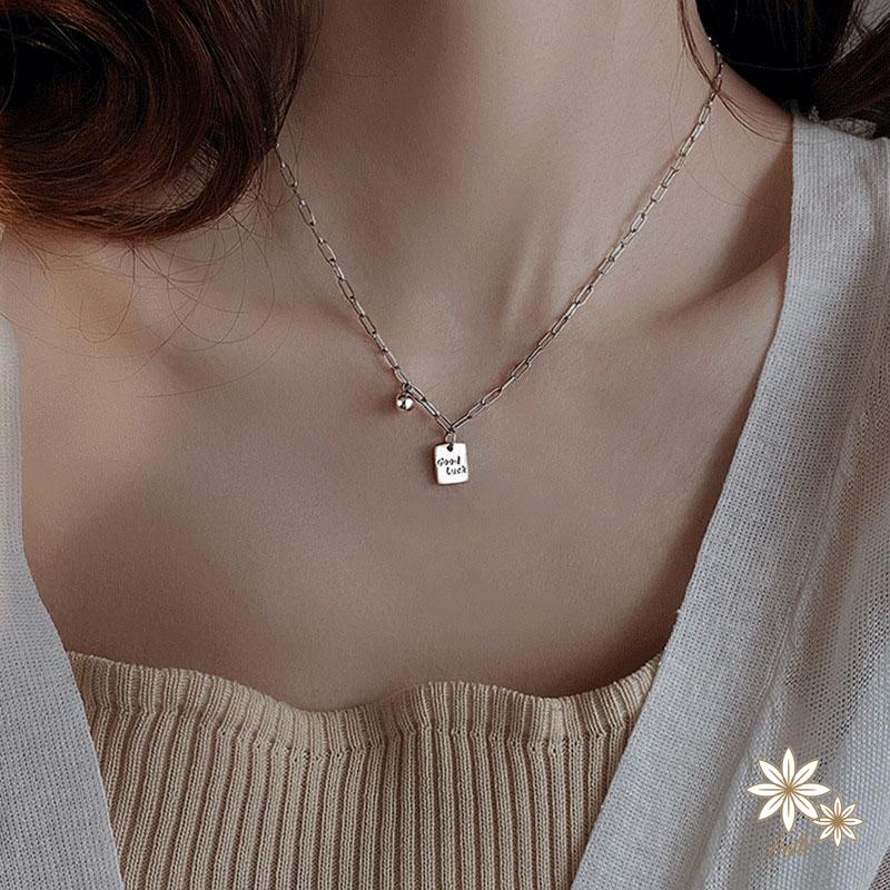 Vòng cổ Thép Titan Mặt Vuông Nhỏ May Mắn Phong Cách Hàn Quốc