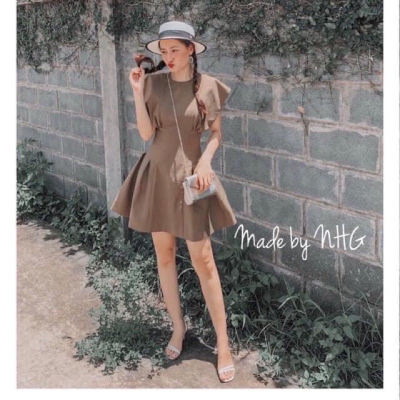 Váy thiết kế tay hến xoè li 2 màu | BigBuy360 - bigbuy360.vn