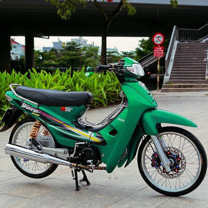 Ốp đầu trước xe máy C100, phanh Đĩa Màu Xanh Henieken xe Wave ZX, Wave 110, Wave Alpha 2002-2006