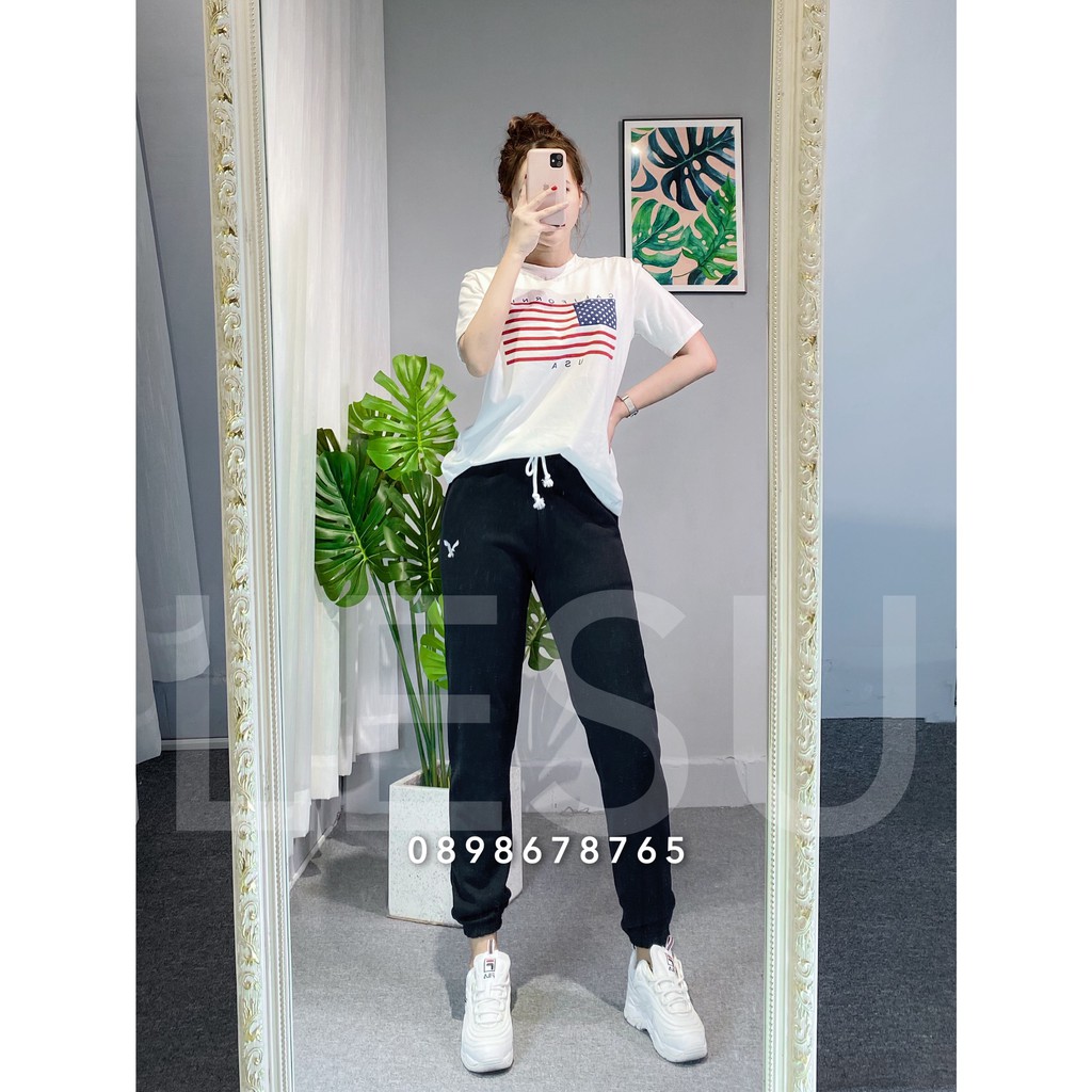 ẢNH TỰ CHỤP Thun cổ tròn in hình cờ tay ngắn