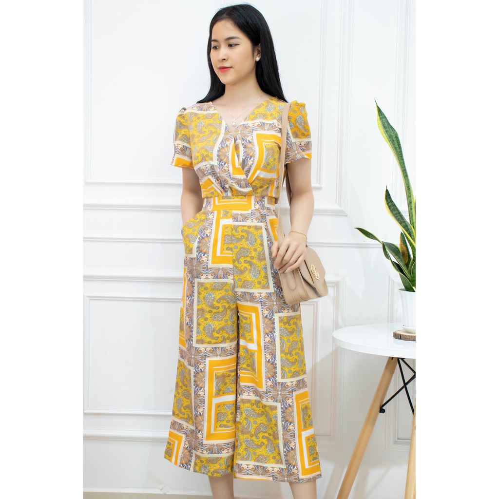 Jumpsuit nữ lửng ổng rộng dài họa tiết độc đáo thổ cẩm vải lanh mát mùa hè  Ju004 | BigBuy360 - bigbuy360.vn