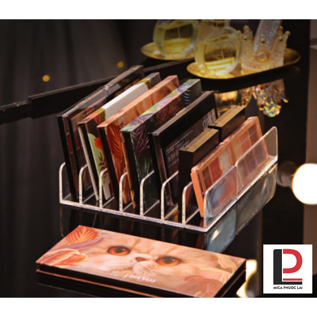 Kệ mica/ Giá để phấn mắt, khay acrylic đựng mỹ phẩm