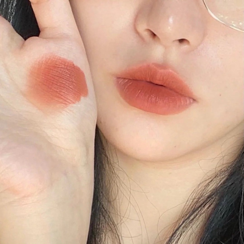 Son Kem Màu Lì Lâu Trôi Không Thấm Nước Daimanpu Hazelnut