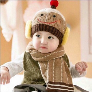Mũ Len Kèm Khăn Hình Mặt Cười Cho Bé