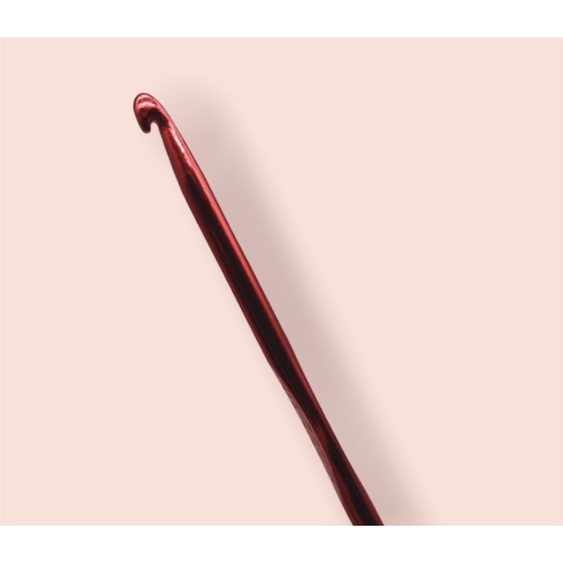 Cây móc len hình trái tim 5.0mm