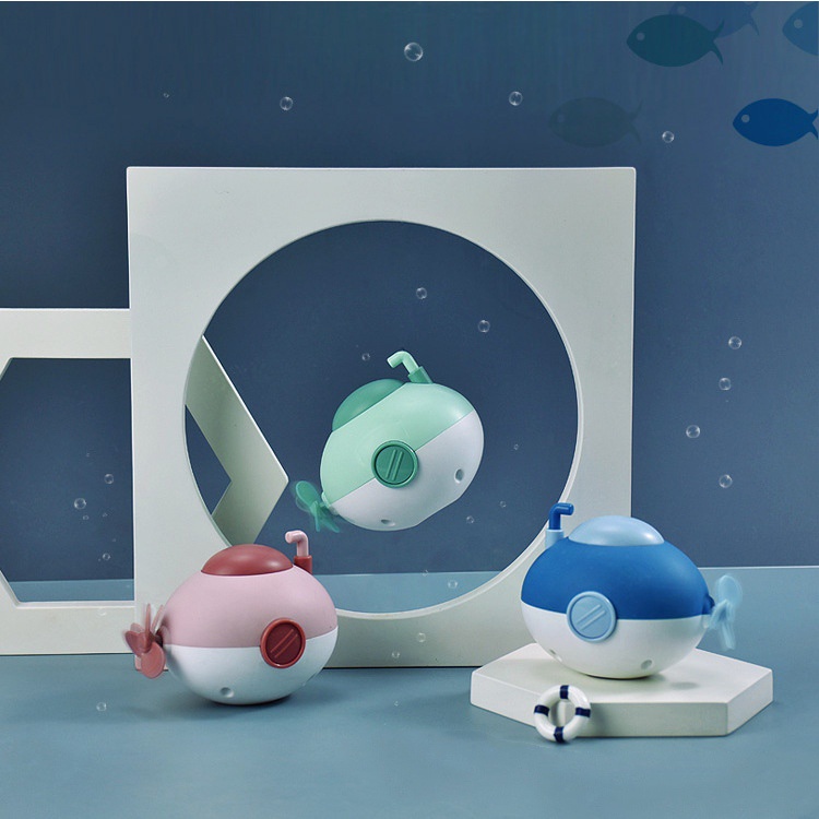 Tàu Ngầm Đồ Chơi Phun Nước Sử Dụng Dây Cót Vui Nhộn Cho Bé