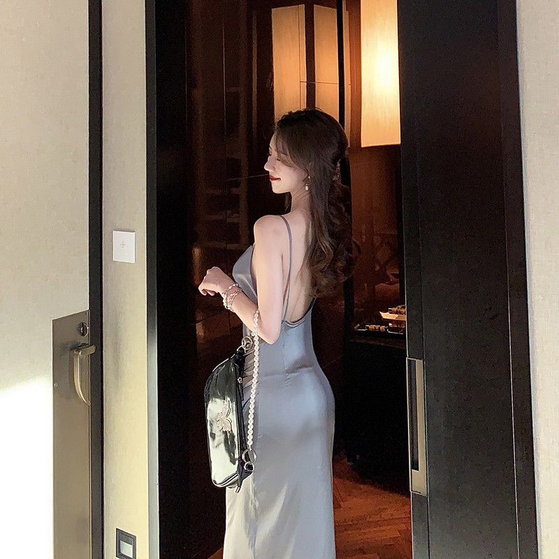 Đầm hở lưng dáng dài xẻ tà quyến rũ cho đi biển | BigBuy360 - bigbuy360.vn