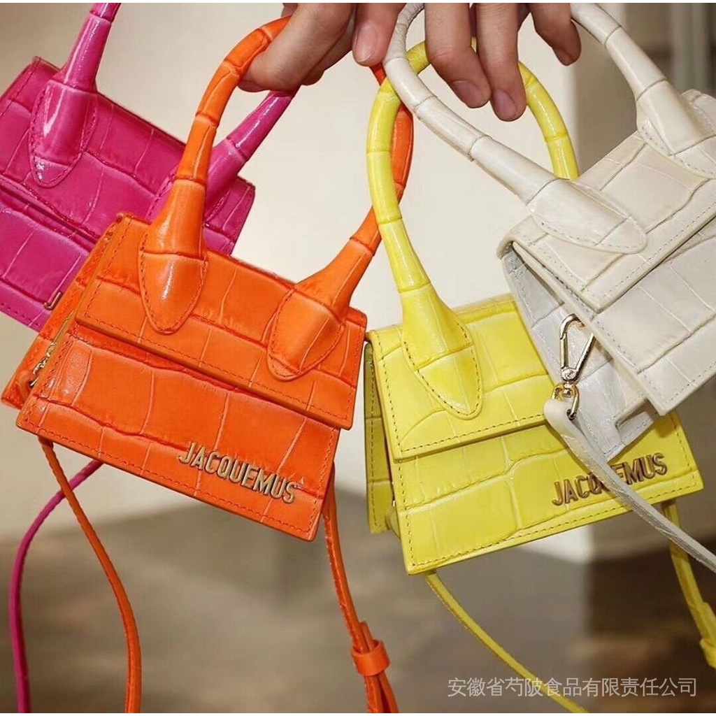 Túi Đeo Chéo Mini Phong Cách Đường Phố Chất Lượng Cao Jacquemus Influencer Tang Yan