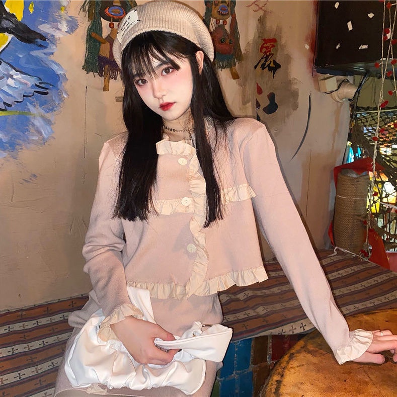 Set áo len dài tay màu đen + chân váy thời trang nữ tính