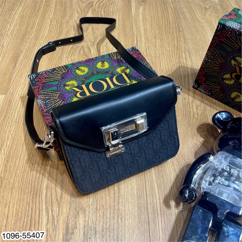 Túi Đeo Chéo Nữ DO Logo Thêu Cao Cấp - Túi Đeo Mini Unisex DO Cao Cấp