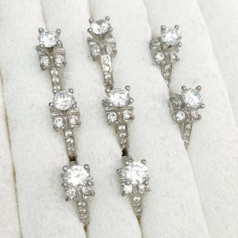 Nhẫn nữ inox đính đá cao cấp đẹp không đen (vuông)